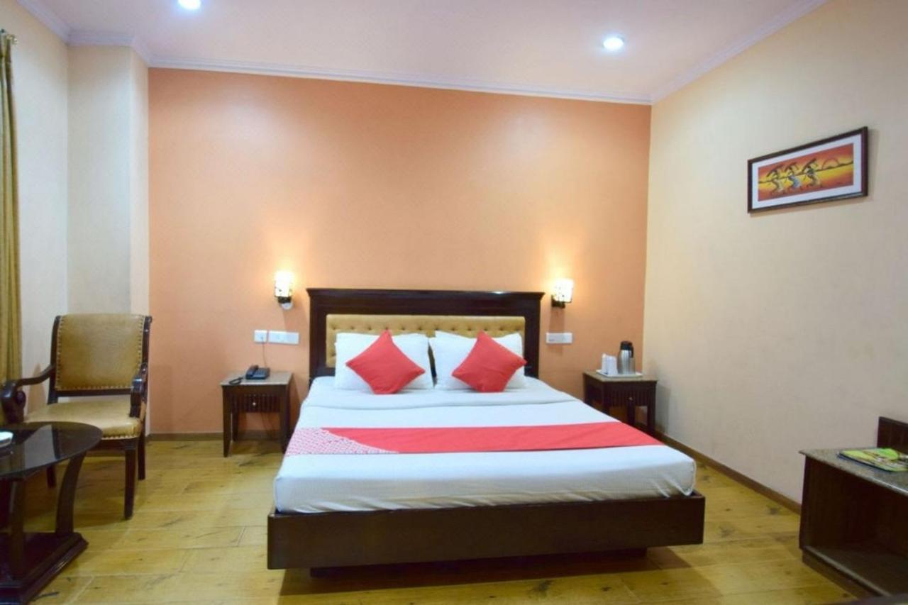 Goroomgo Marc Shimla Near Mall Road - Luxury Room - Excellent Service - Ample Parking - Best Hotel In シムラー エクステリア 写真