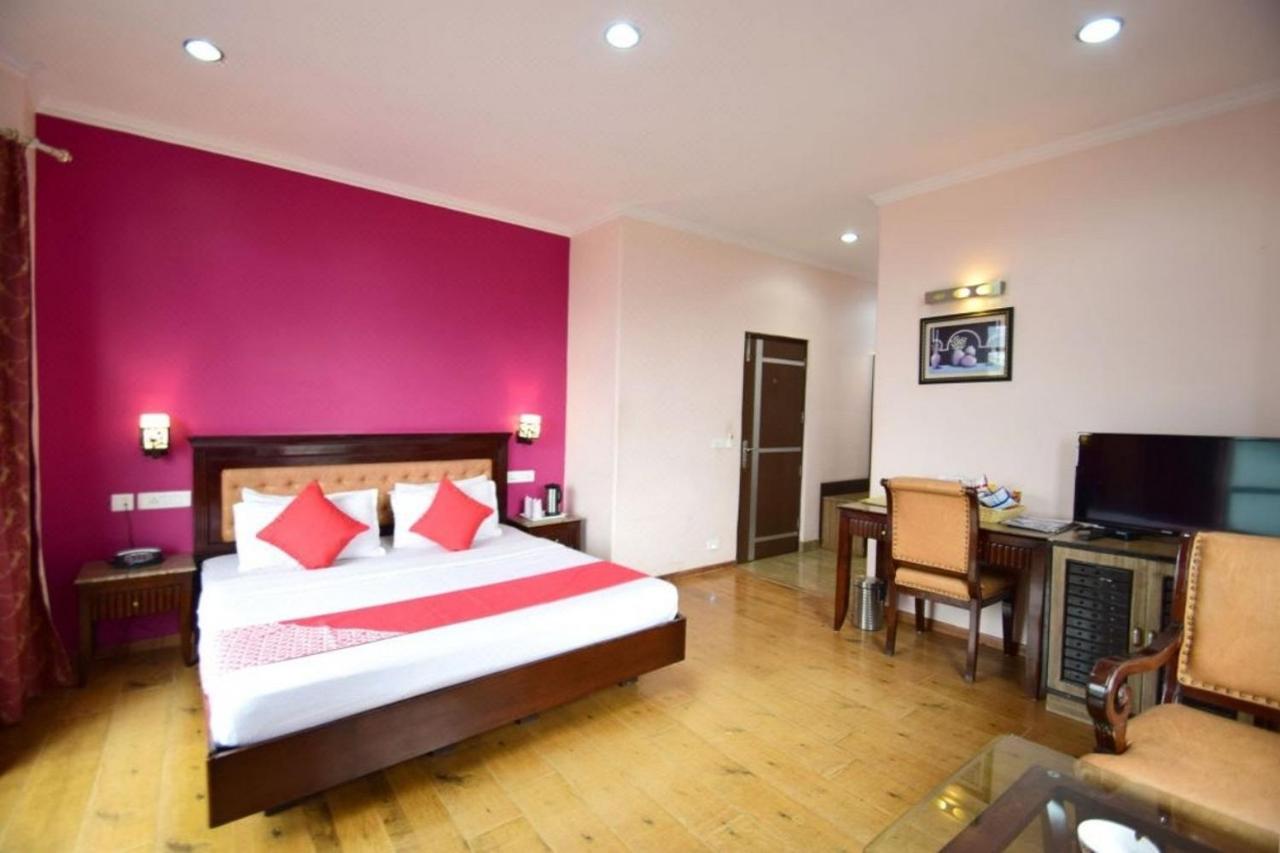 Goroomgo Marc Shimla Near Mall Road - Luxury Room - Excellent Service - Ample Parking - Best Hotel In シムラー エクステリア 写真