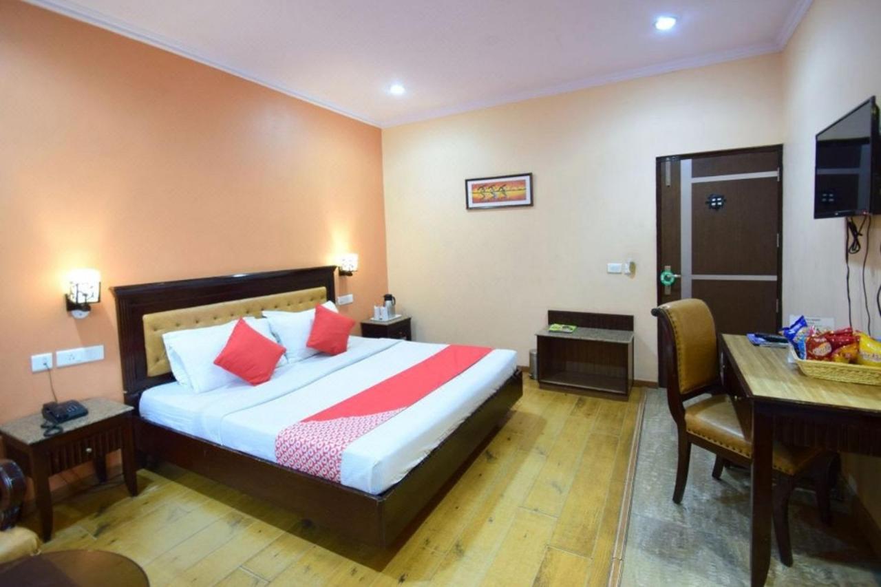 Goroomgo Marc Shimla Near Mall Road - Luxury Room - Excellent Service - Ample Parking - Best Hotel In シムラー エクステリア 写真