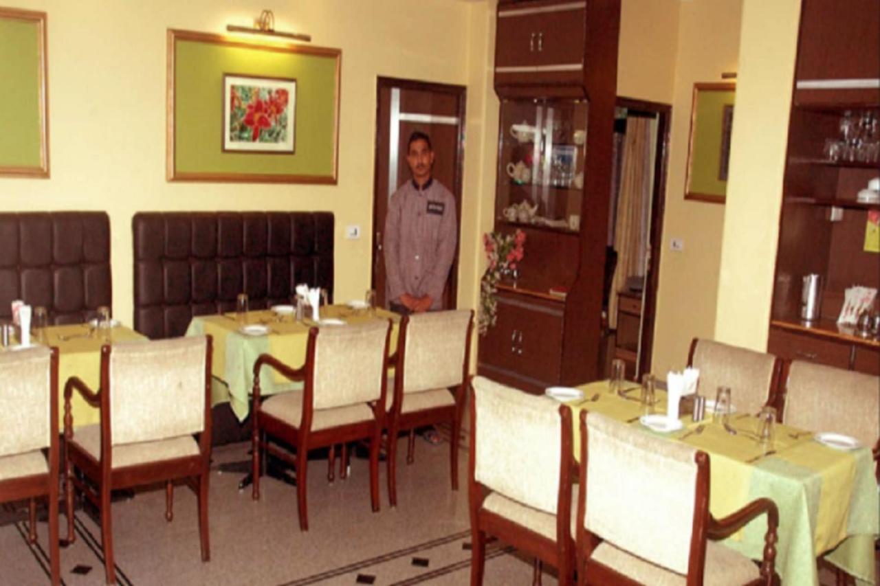 Goroomgo Marc Shimla Near Mall Road - Luxury Room - Excellent Service - Ample Parking - Best Hotel In シムラー エクステリア 写真